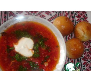 Украинский борщ с пампушками