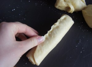 Булочки-сердечки с сахаром 